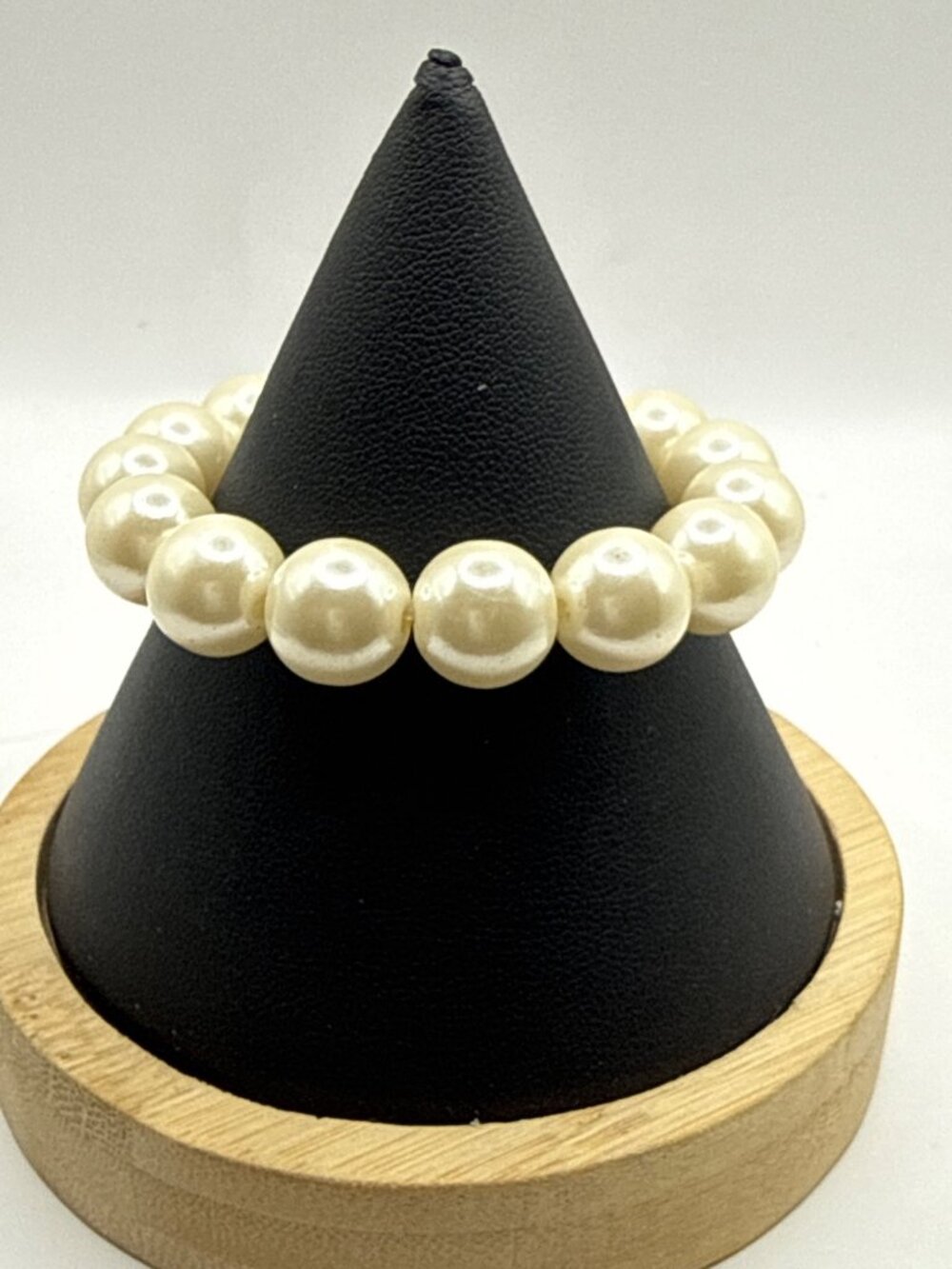 Vintage Chunky Cream Faux Pearl Bead Stretch Bracelet Coquette Cottagecore Glam